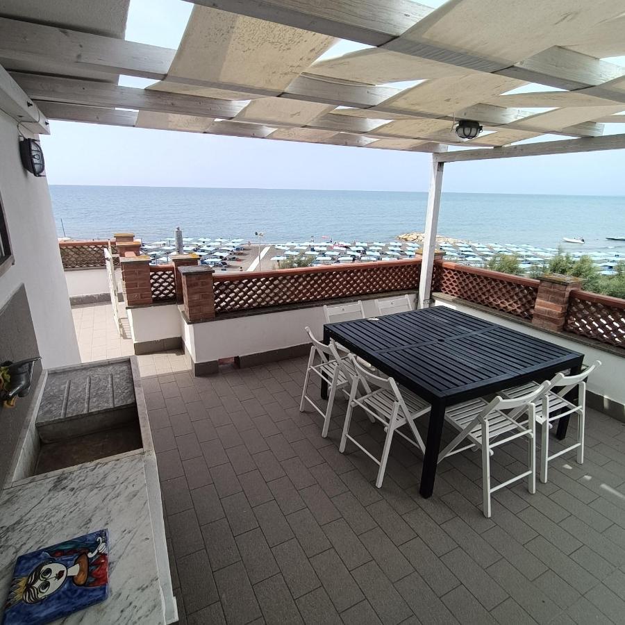 B&B Antico Porto Тарквиния Экстерьер фото